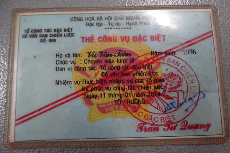 Ai dùng thẻ công vụ đặc biệt