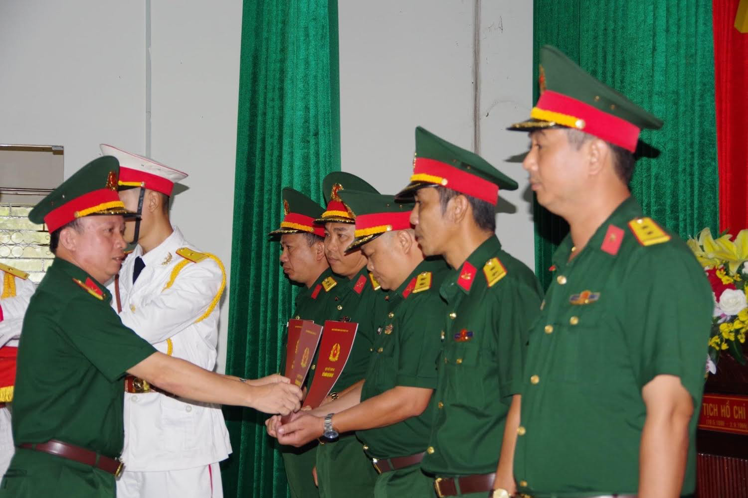 quy định nâng lương quân nhân chuyên nghiệp