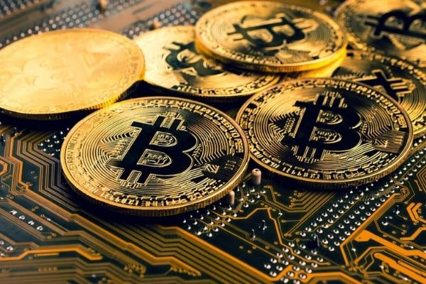 Bitcoin là gì? Cần biết gì về Bitcoin trước khi đầu tư?