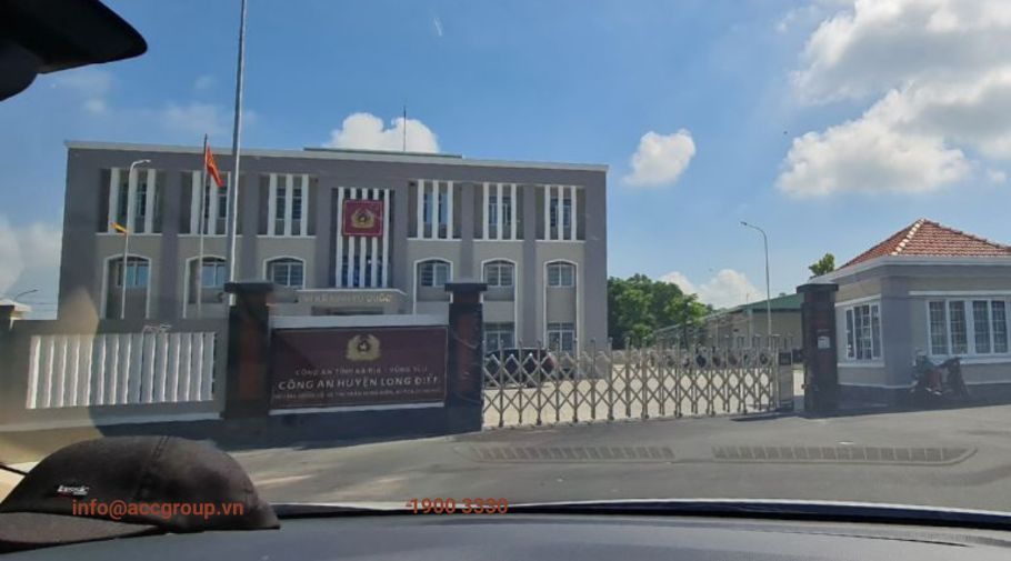 cong-an-huyen-long-dien
