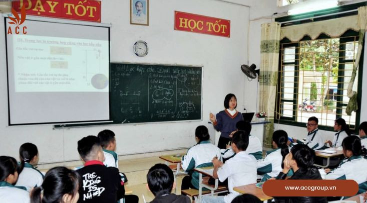 Hoạt động giáo dục bao gồm những gì?