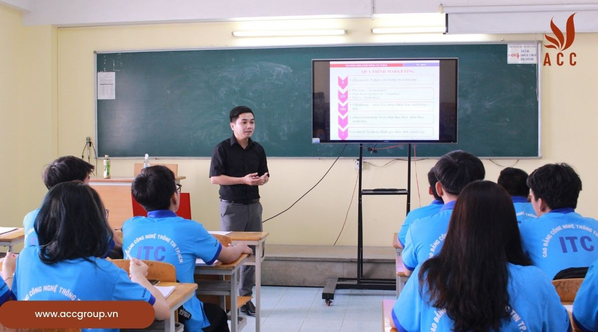 Có nên học Cao đẳng chính quy không?