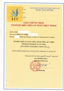 PLAYHOUSE-CUA-HANG-GIAI-KHAT-TRAI-CAY-q10-hcm-210x300