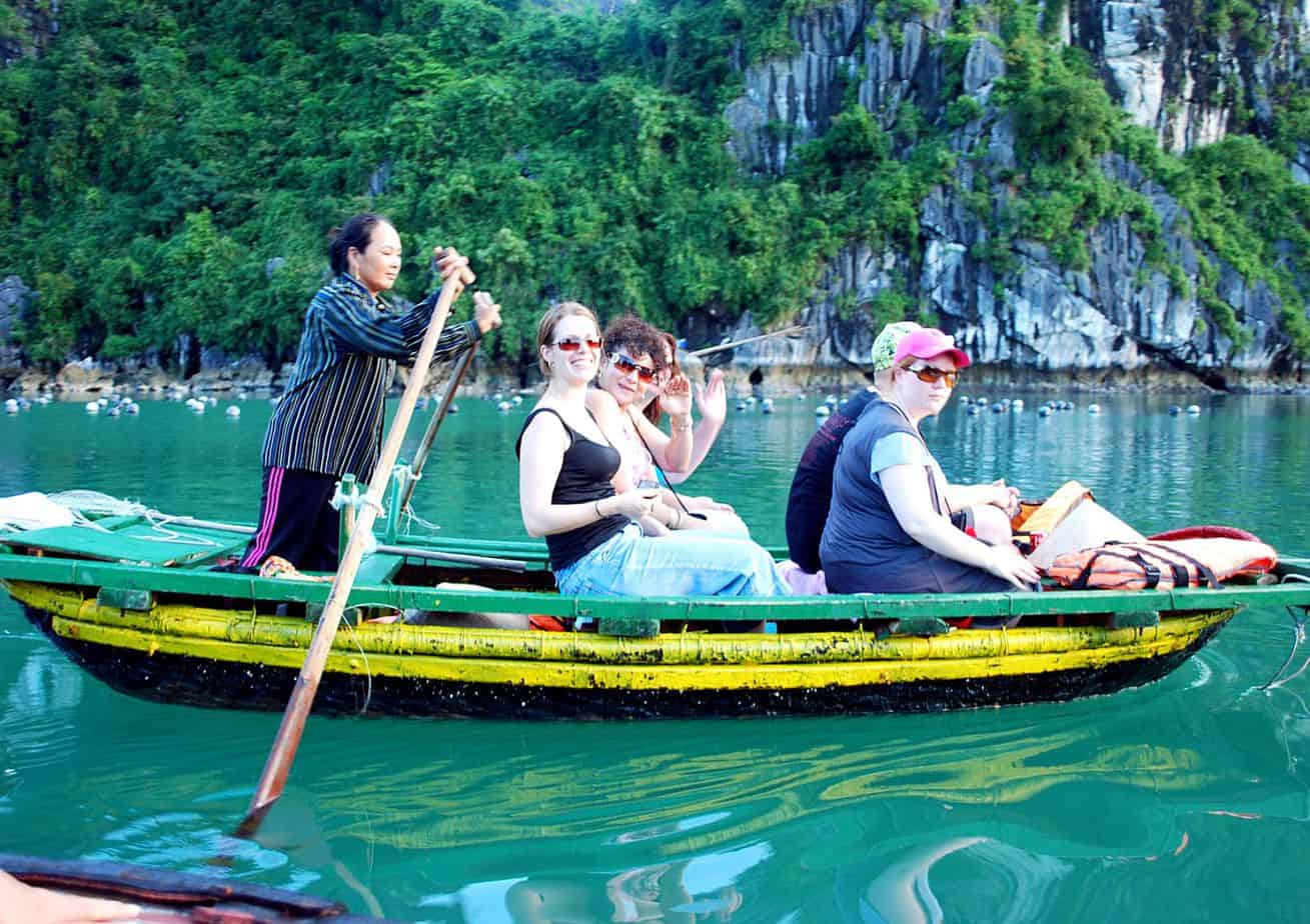 Giaasy-phep-lu-hanh-quoc-te-1