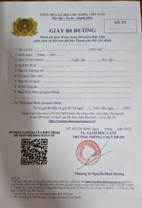 Dang-ky-ma-QR-di-duong-TPHCM-205x300