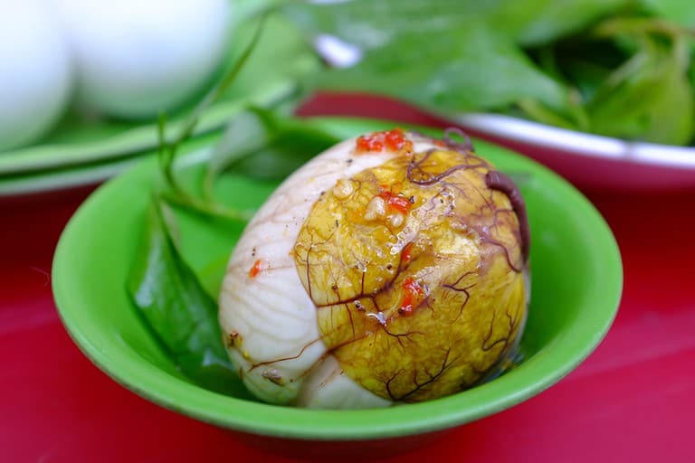 giay-phep-an-toan-thuc-pham-trung-vit-lon