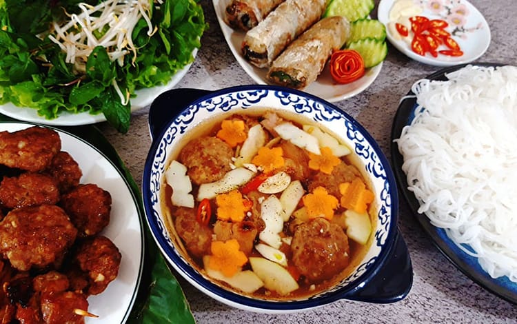 mo-quan-bun-cha-1