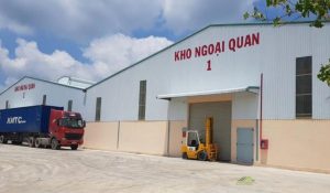 thu-tuc-xuat-nhap-hang-kho-ngoai-quan-300x175