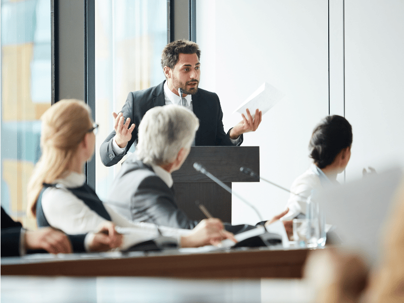 tranh-chap-kinh-doanh-trong-noi-bo-cong-ty-02