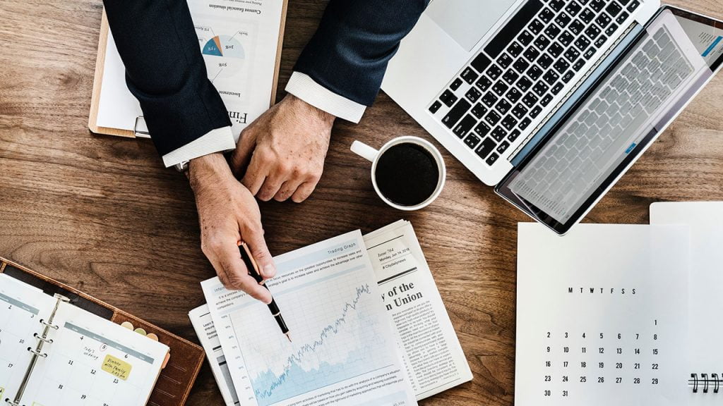 how-to-write-an-annual-financial-report-307ae697-d759-4033-beaf-206c16939bbf-1024x576