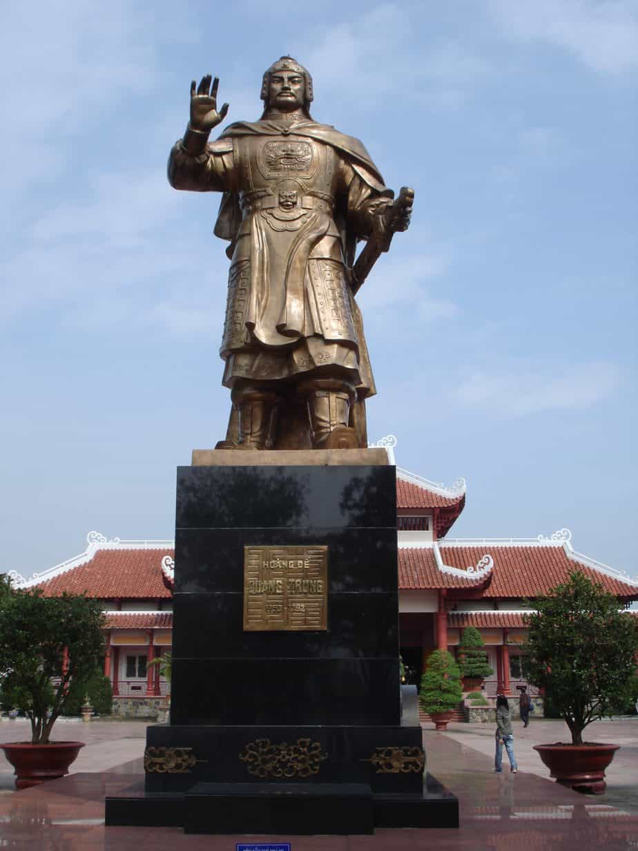 Niên hiệu là gì