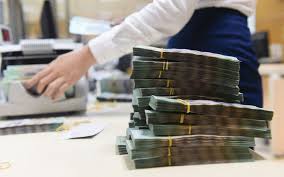 bao-lau-thi-het-thoi-han-doi-no