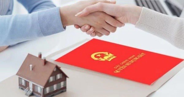 cong-chung-nha-dat