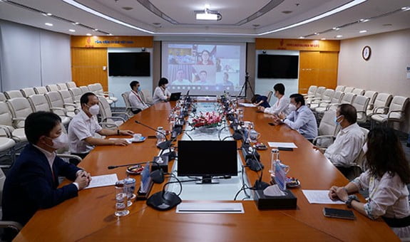 chế độ thủ trưởng là gì