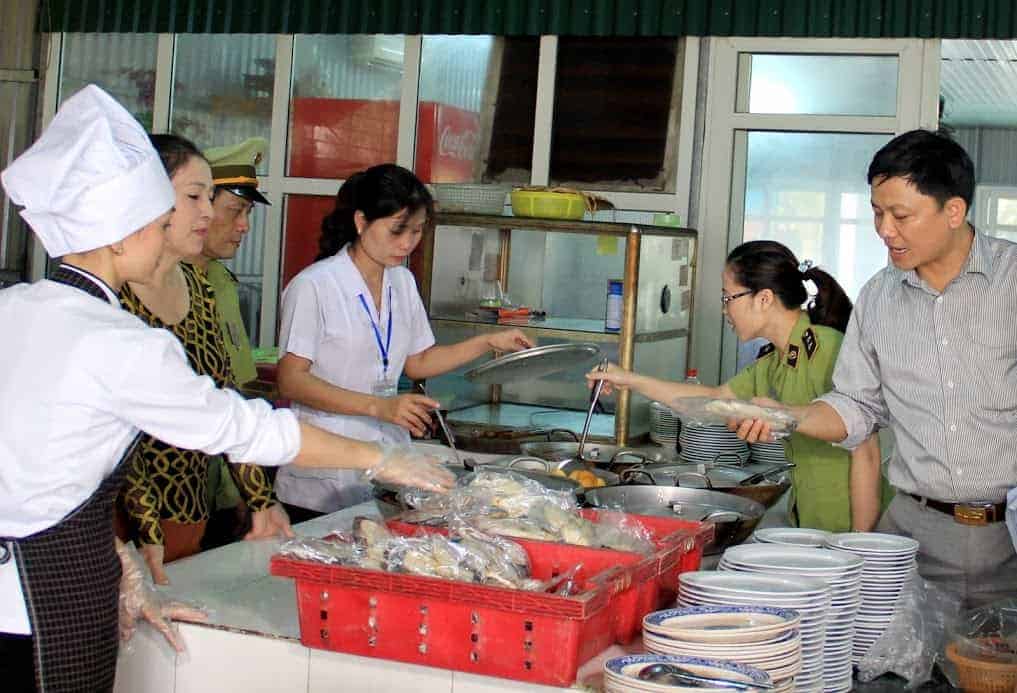 ve-sinh-an-toan-thuc-pham-trong-doanh-nghiep