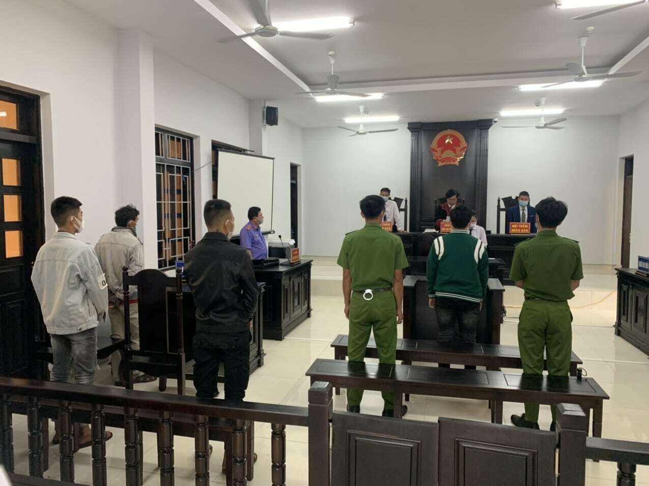Điều 66 Luật Tố Tụng Hành Chính