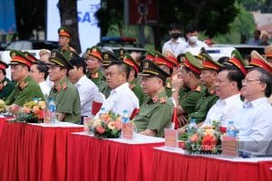 Le Khanh Thanh Tuong 01
