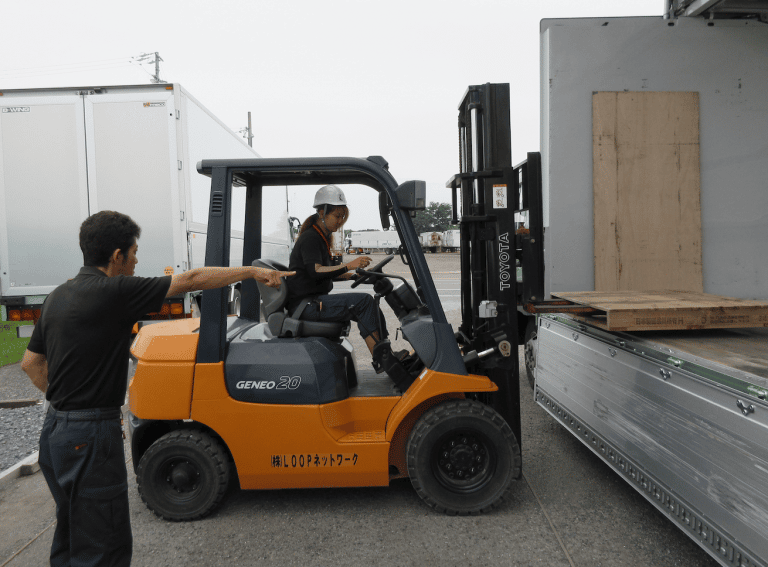 Thủ Tục Nhập Khẩu Xe Nâng Dùng Trong Nhà Máy