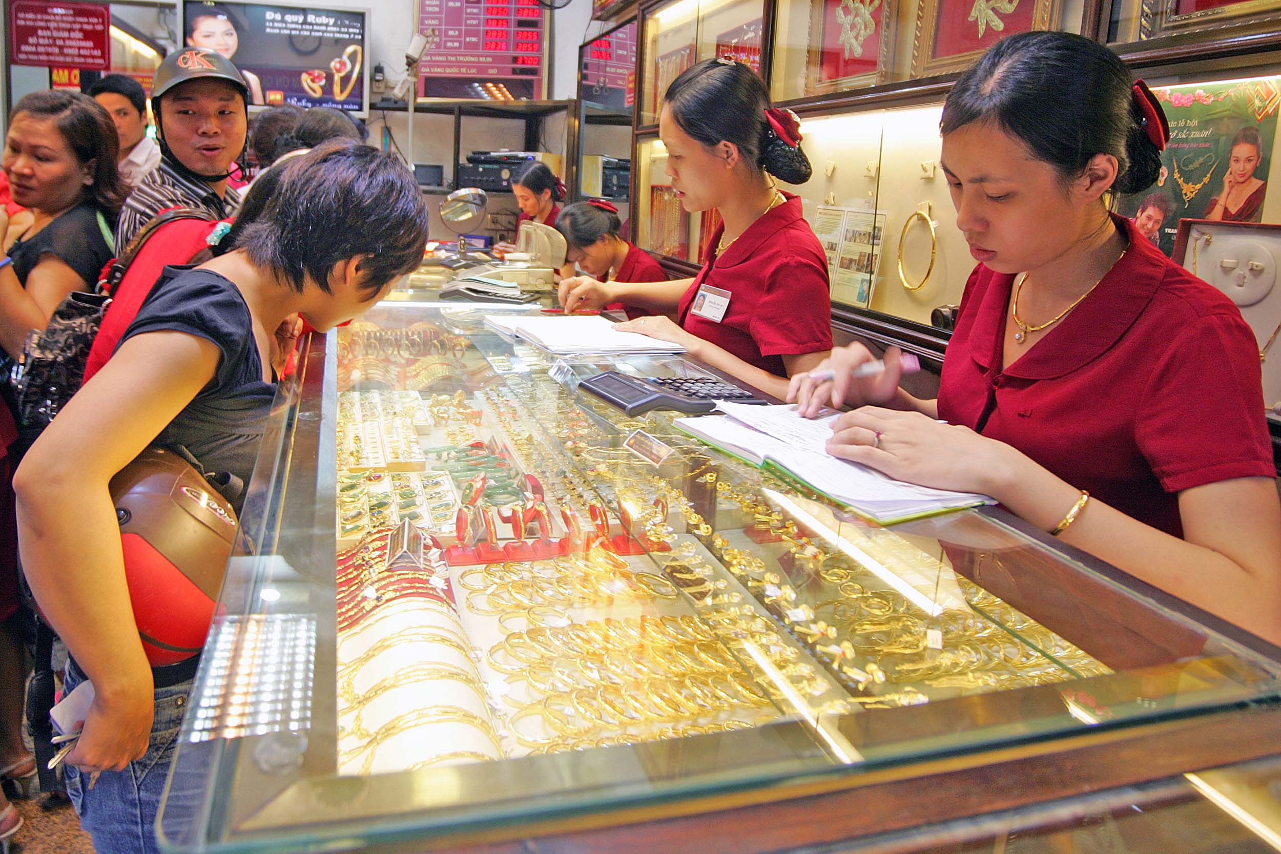 Thuế Thu Nhập Doanh Nghiệp Trong Lĩnh Vực Kinh Doanh Chế Tác Vàng