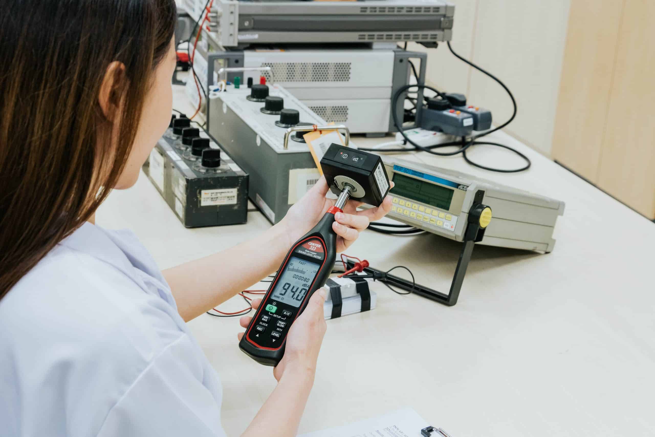 Hiệu Chuẩn Thiết Bị Tiếng Anh Là Gì