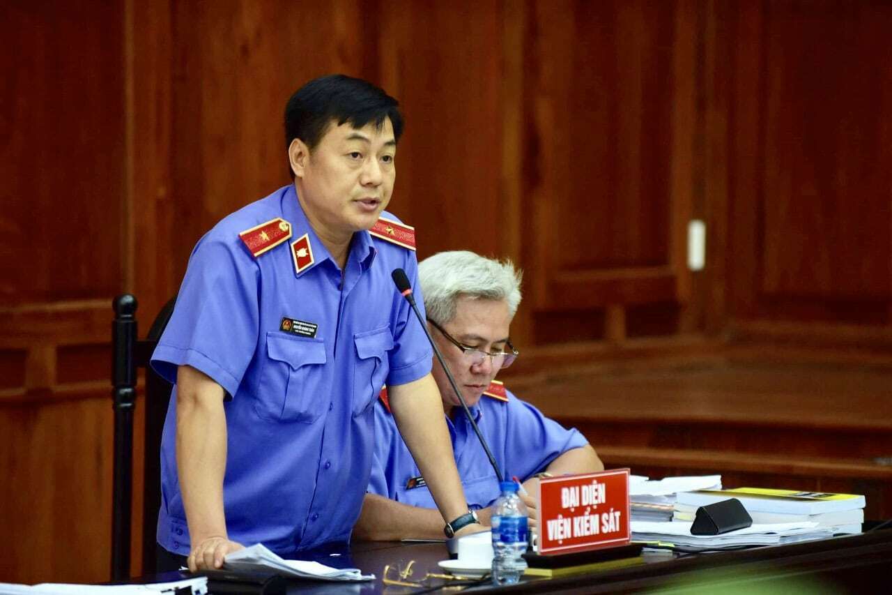 Bình Luận Tội Gây Rối Trật Tự Công Cộng Blhs