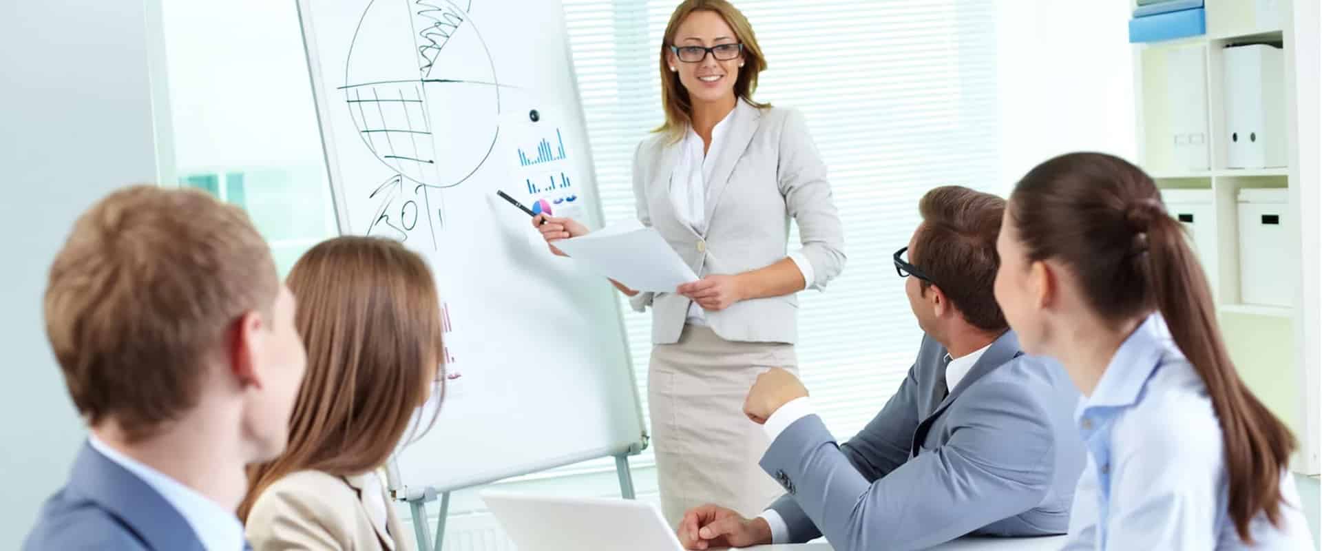 Phong Kinh Doanh Gom Nhung Vi Tri Nao