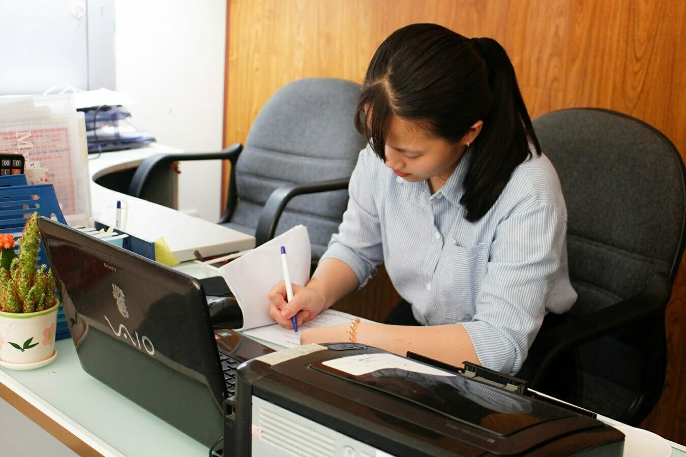 Cung ứng Nhân Viên Thu Ngân Cửa Hàng Tại Hà Nội