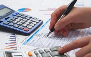 Vay thế chấp sổ hồng không chính chủ được không?