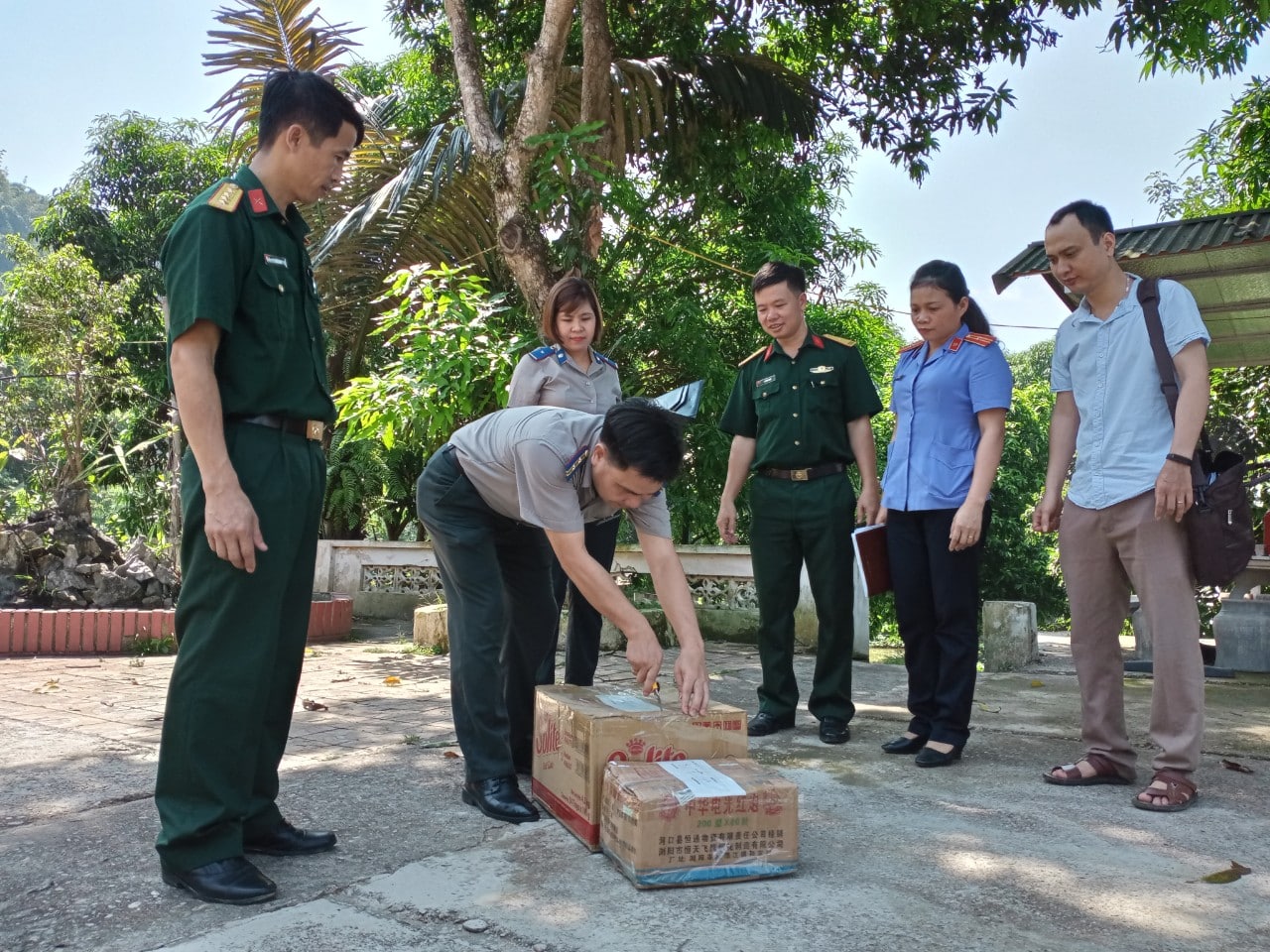 Mẫu biên bản niêm phong vật chứng [Cập nhật 2023]