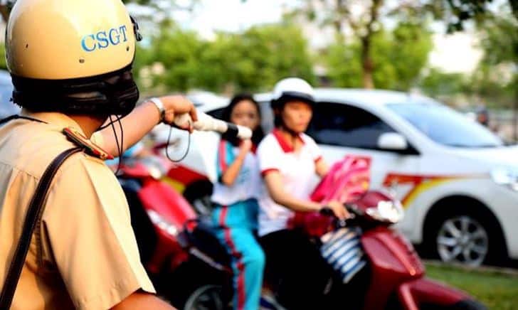 đội Mũ Bảo Hiểm Không đạt Chuẩn Phạt Bao Nhiêu
