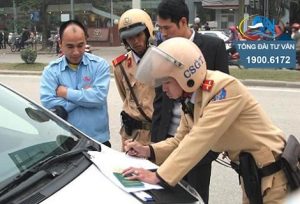 Dua Xe Het Han Dang Kiem Di Dang Kiem Co Bi Xu Phat Khong 