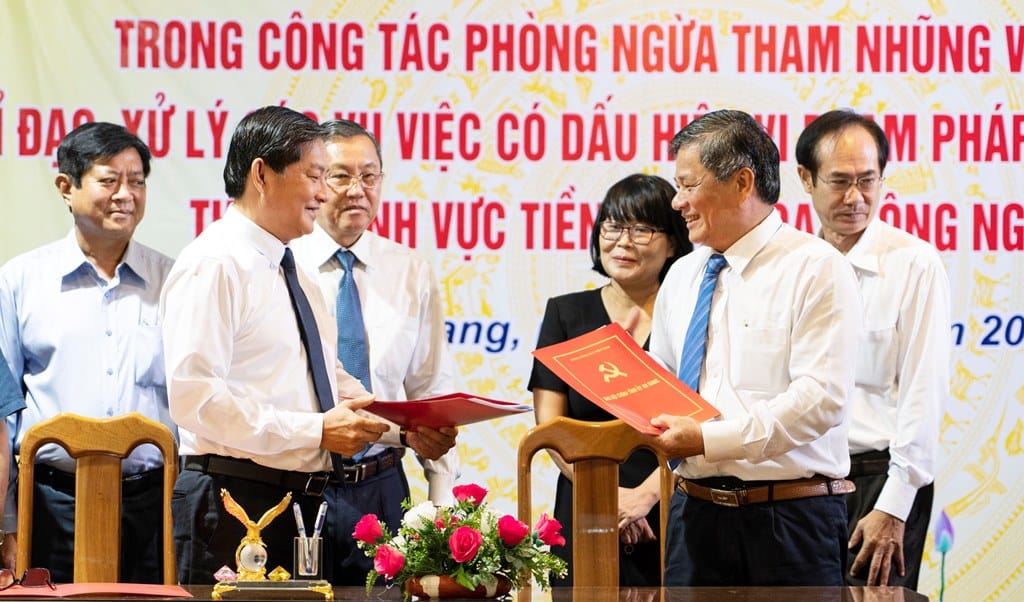 Hành Vi Tham Nhũng Trong Lĩnh Vực Ngân Hàng