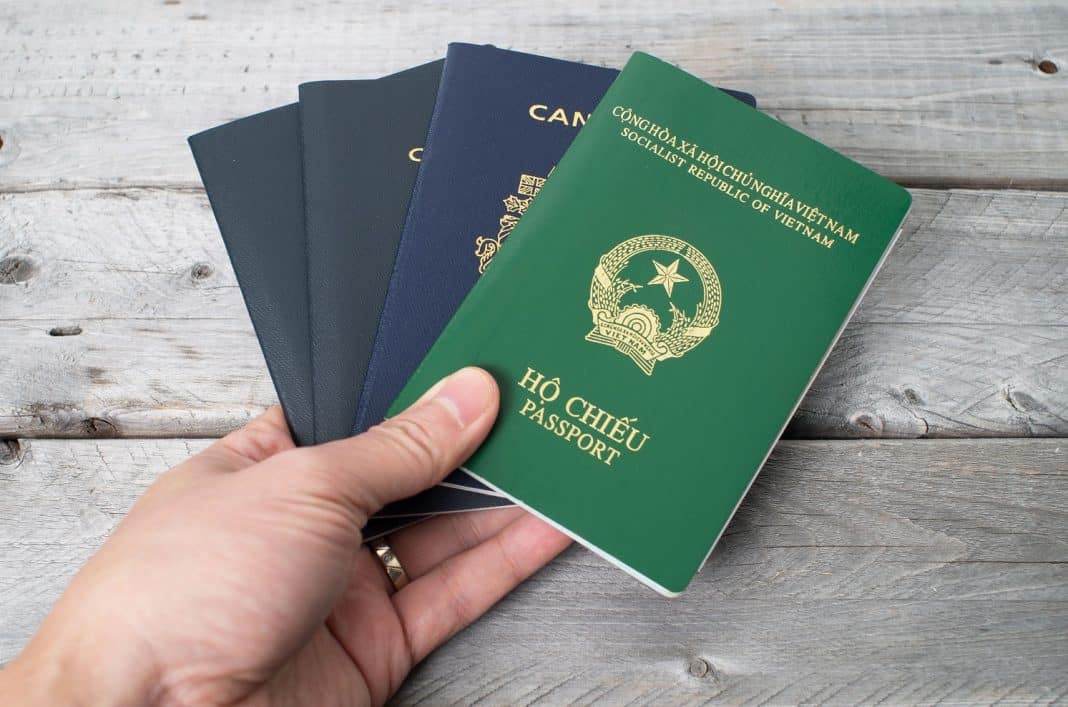 Quyền lợi của người có hai quốc tịch