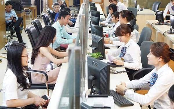 Hoc Luat Co Lam Ngan Hang Khong