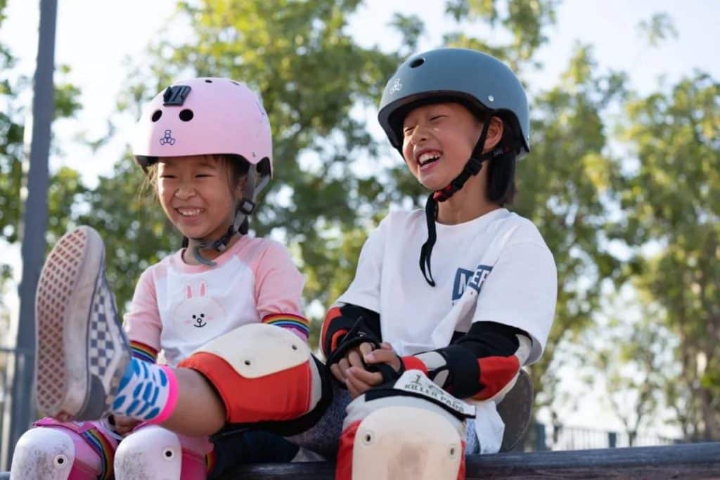 Trẻ Em Có Phải đội Mũ Bảo Hiểm Không