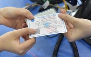 Miễn bảo hiểm y tế 8 tháng cho người lao động khi nào? [2023]