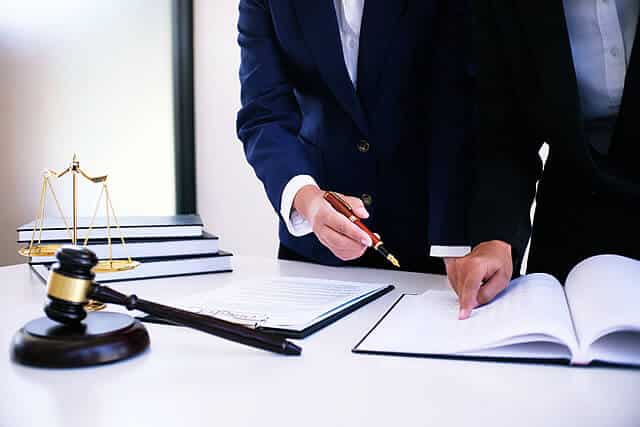 Pháp Nhân Tiếng Anh Là Gì