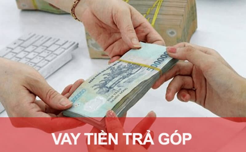 Rủi ro của việc vay tiền trả góp của người 18 tuổi theo quy định năm 2023