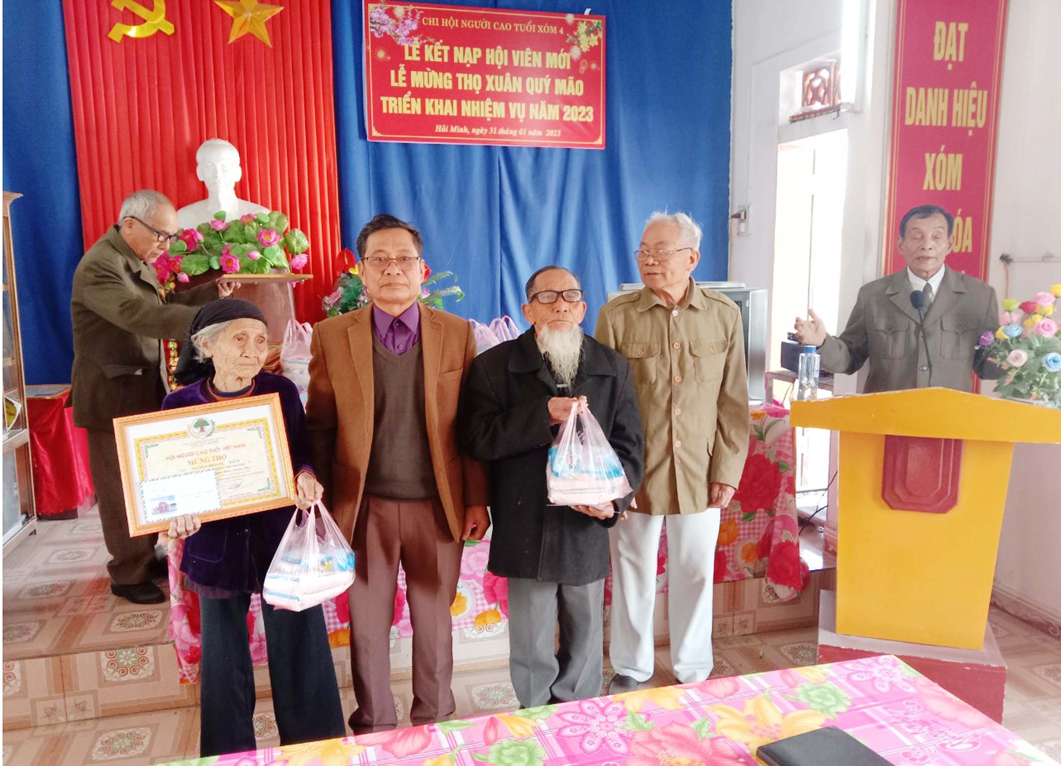 Tiêu Chuẩn Tuyển Chọn Chủ Tịch Hội Người Cao Tuổi Cấp Xã