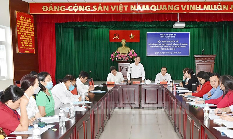 Những liên hệ thực tế về văn hóa công sở hiện nay