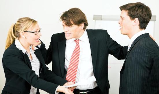 Ví dụ về giải quyết tranh chấp bằng trọng tài thương mại