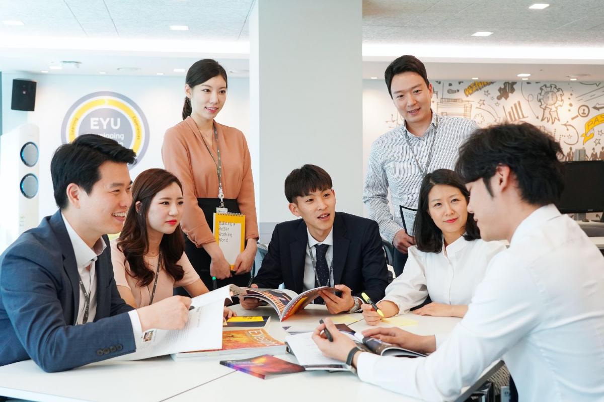 Chủ hộ kinh doanh có được thành lập công ty không?