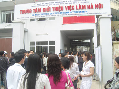 Thanh-lap-trung-tam-gioi-thieu-viec-lam