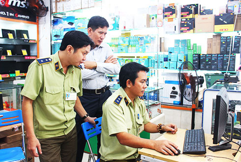 Buôn Lậu Gian Lận Thương Mại Là Gì