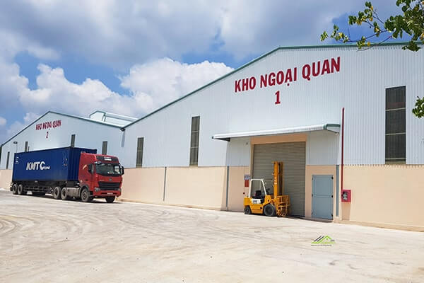 doanh nghiệp chế xuất nhập hàng từ kho ngoại quan