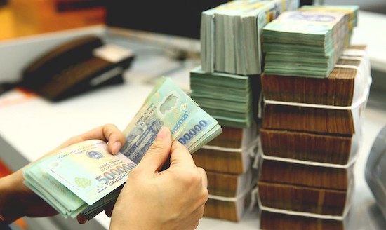 ví dụ về phụ cấp thâm niên vượt khung